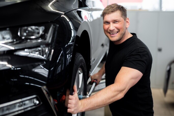 Volkswagen Kfz-Mechatroniker*in (m/w/d), 1. Bild