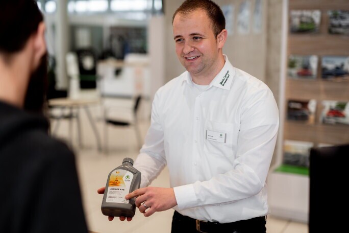 Volkswagen Mitarbeiter*in Teiledienst (m/w/d), 1. Bild